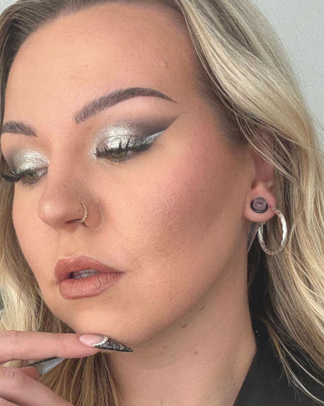 GLAM RIOT SILVER REBEL METALLIC luomiväri