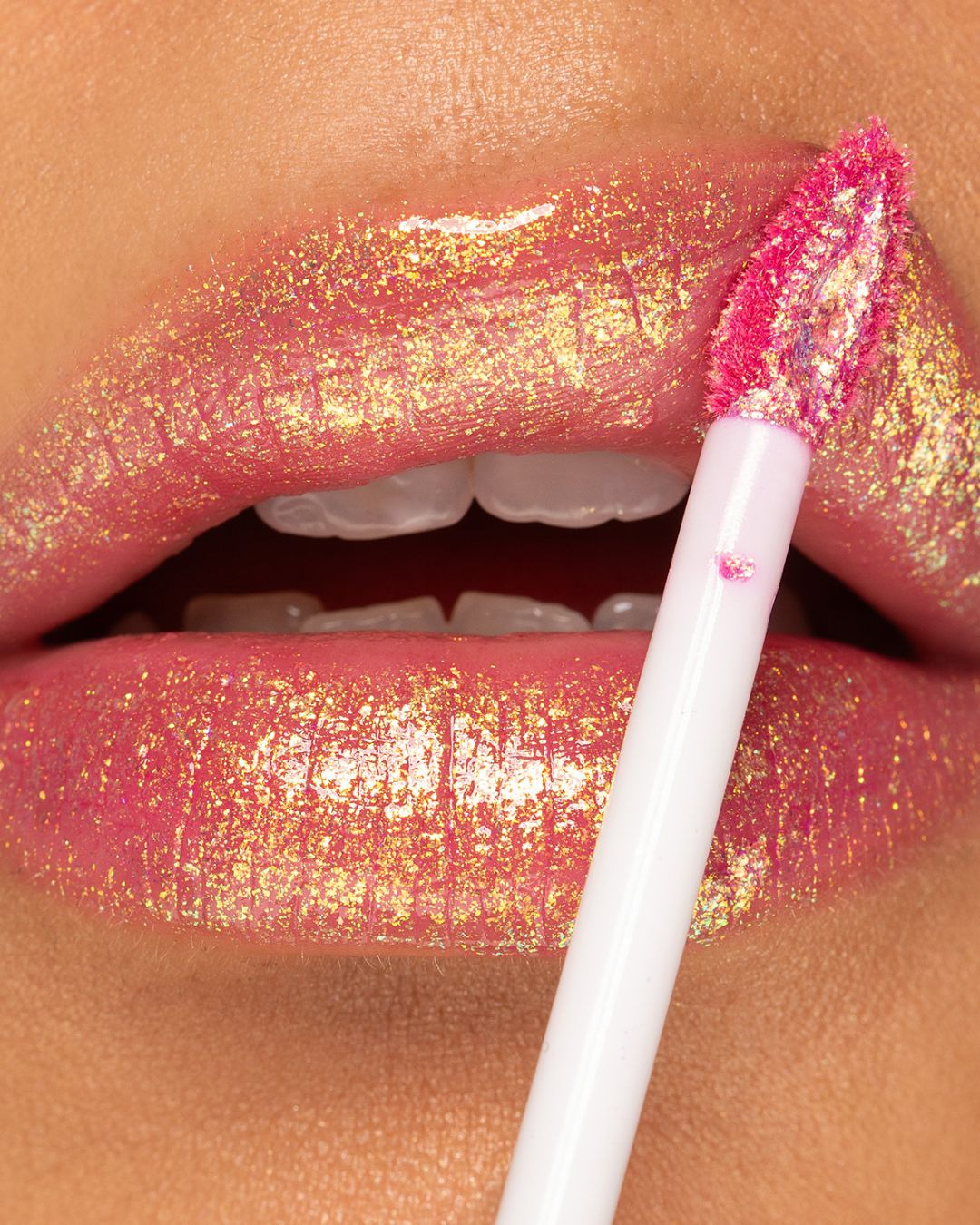 GLAM RIOT PINK CHAMELEON CHROME huulikiilto