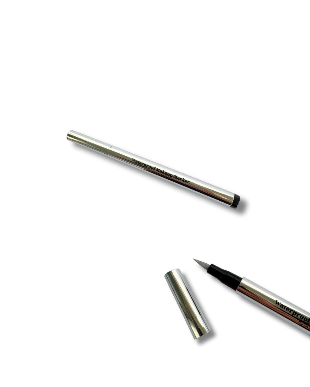 GLITTERNISTI Metallinhohtoinen eyeliner – Shiny Silver
