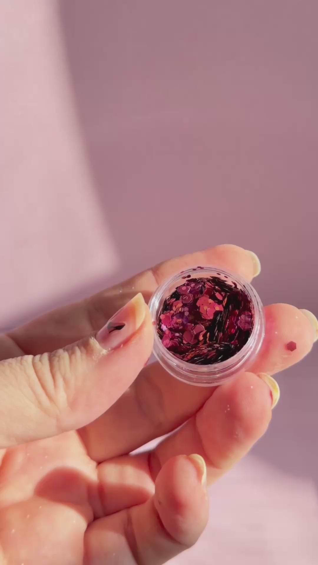 GLITTERNIST WATERS COSMETIC GLITTER